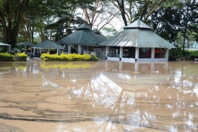 Тяжелые дожди привели к наводнению в Найроби: Исследование стихийных явлений в столице Кении